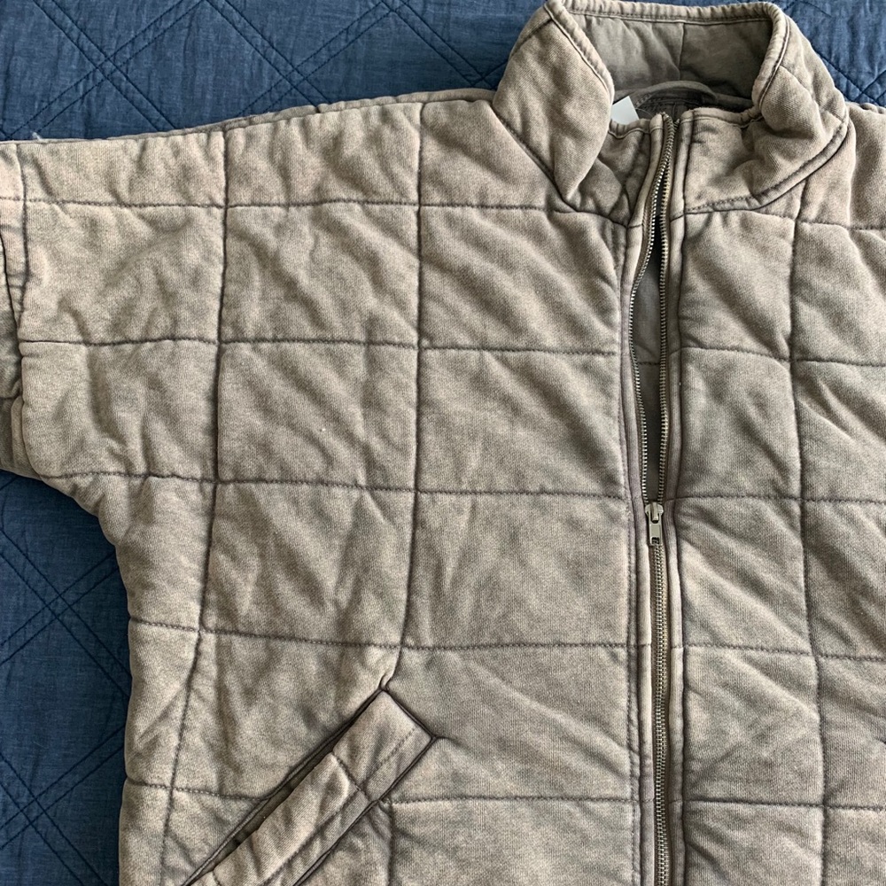 Forever 21 Quilted Zip-Up Jacket (FP dupe)